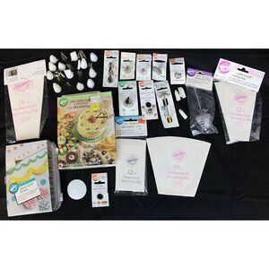 81 Pc Cake and Cookie Decorating Lot Featherweight Bag Steel Plastic Tips Tools